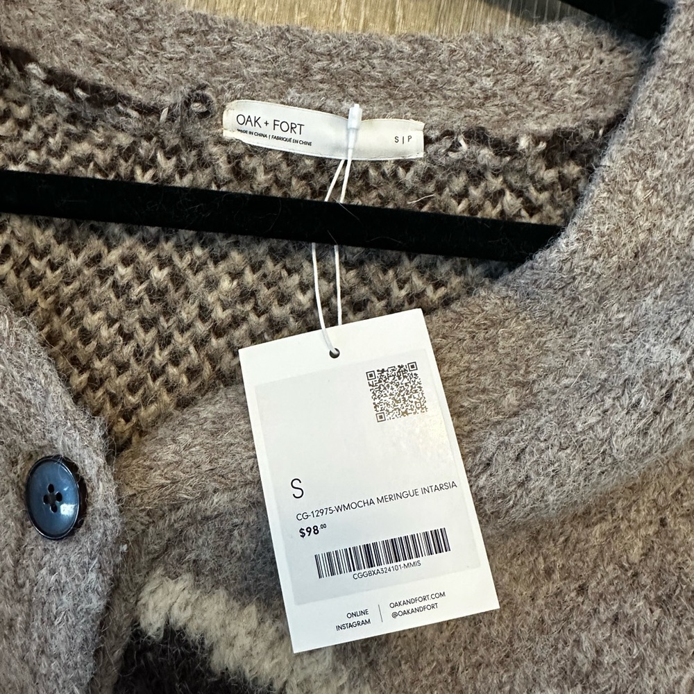 NWT Oak and Fort Intarsia Cardigan - Picture 4 of 5